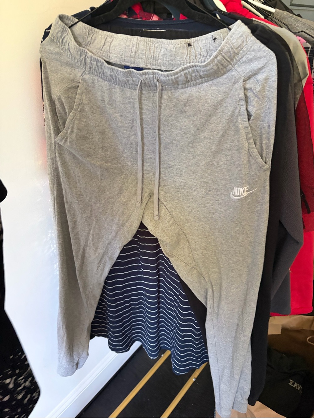 Nike Light Gray women’s small Sweatpants with White Logo